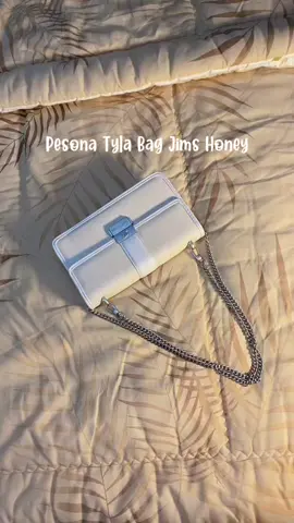 plisss ini tas nya kok cantik bangettt ya😍 cucok ke outfit apa ajaaaa