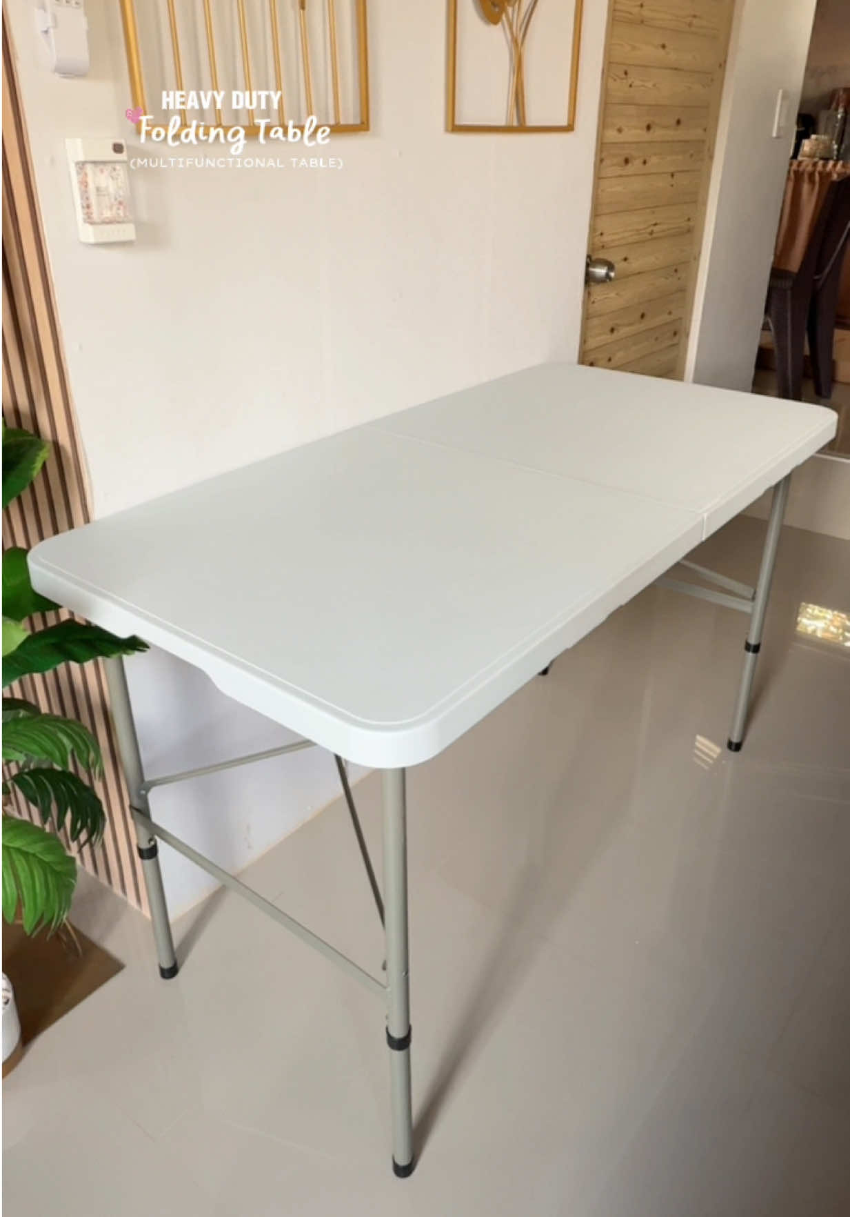 Small space? No problem. This table got you! Fold, unfold, and flex on every occasion ✨ #foldingtable  #foldabletable #table #campingtable 