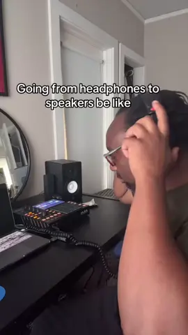 Headphone mixes sound weak? 🎧 Use Dear VR Mix plugin! #mixingtips #FLStudio Follow for more daily music production tips 👉 Follow for more daily music production tips