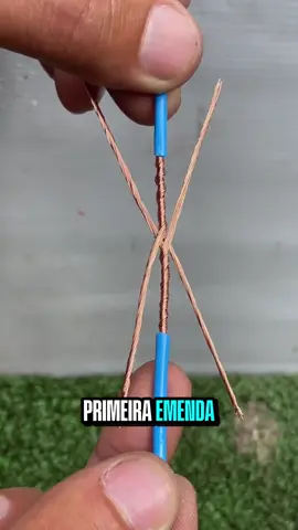 A emenda elétrica lendária que poucos dominam Conexão clássica difícil #ObraNaLaje #EmendaElétrica #TruqueAntigo