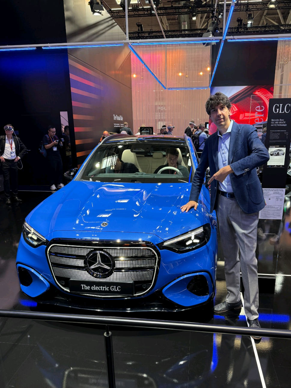 Discover with me the new Mercedes-Benz GLC 400 #electric #electriccar #ferrerof #mercedes #glc @Mercedes-Benz 