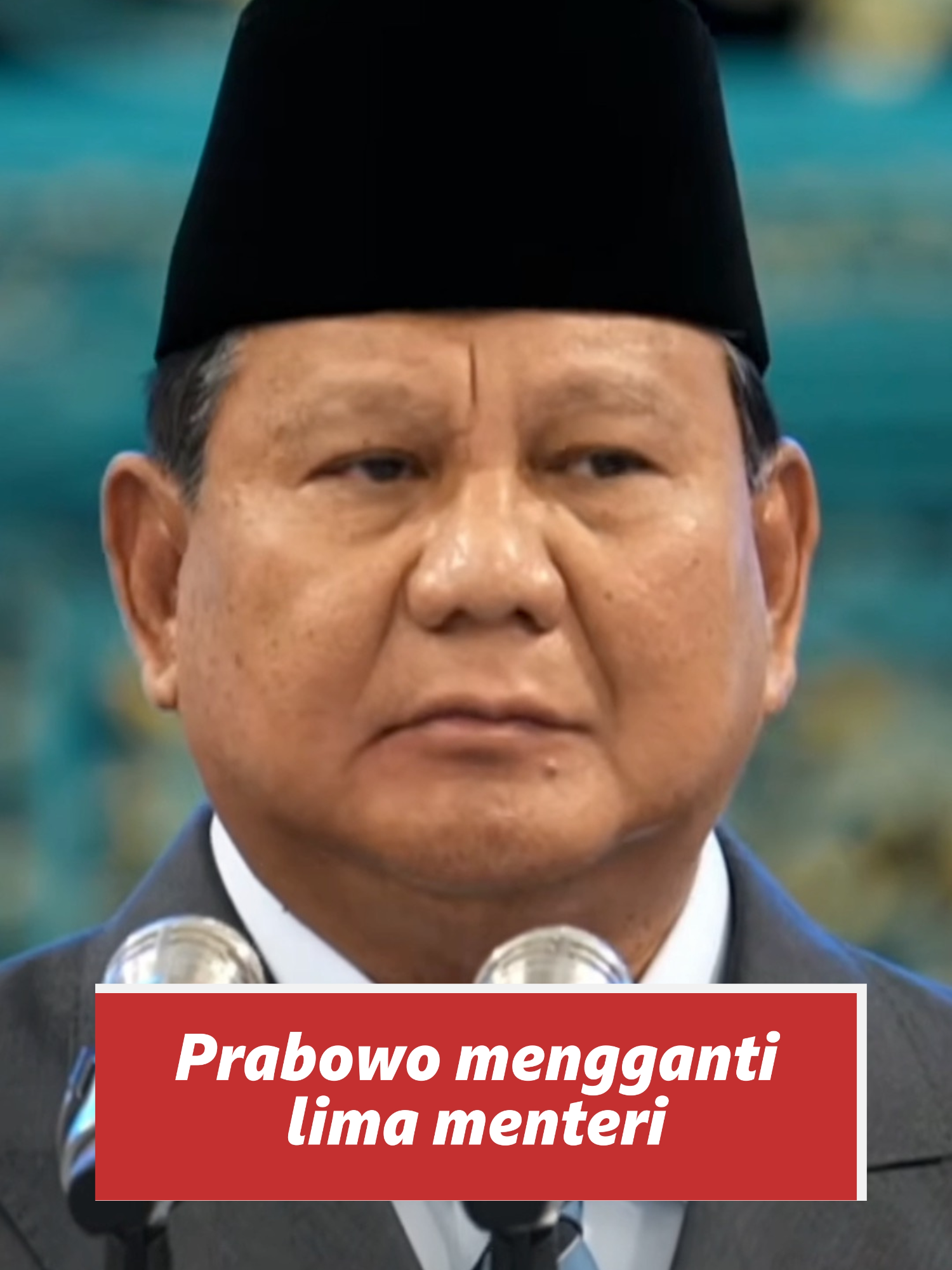 Presiden Prabowo Subianto melakukan perombakan atau reshuffle kabinet kedua.  
