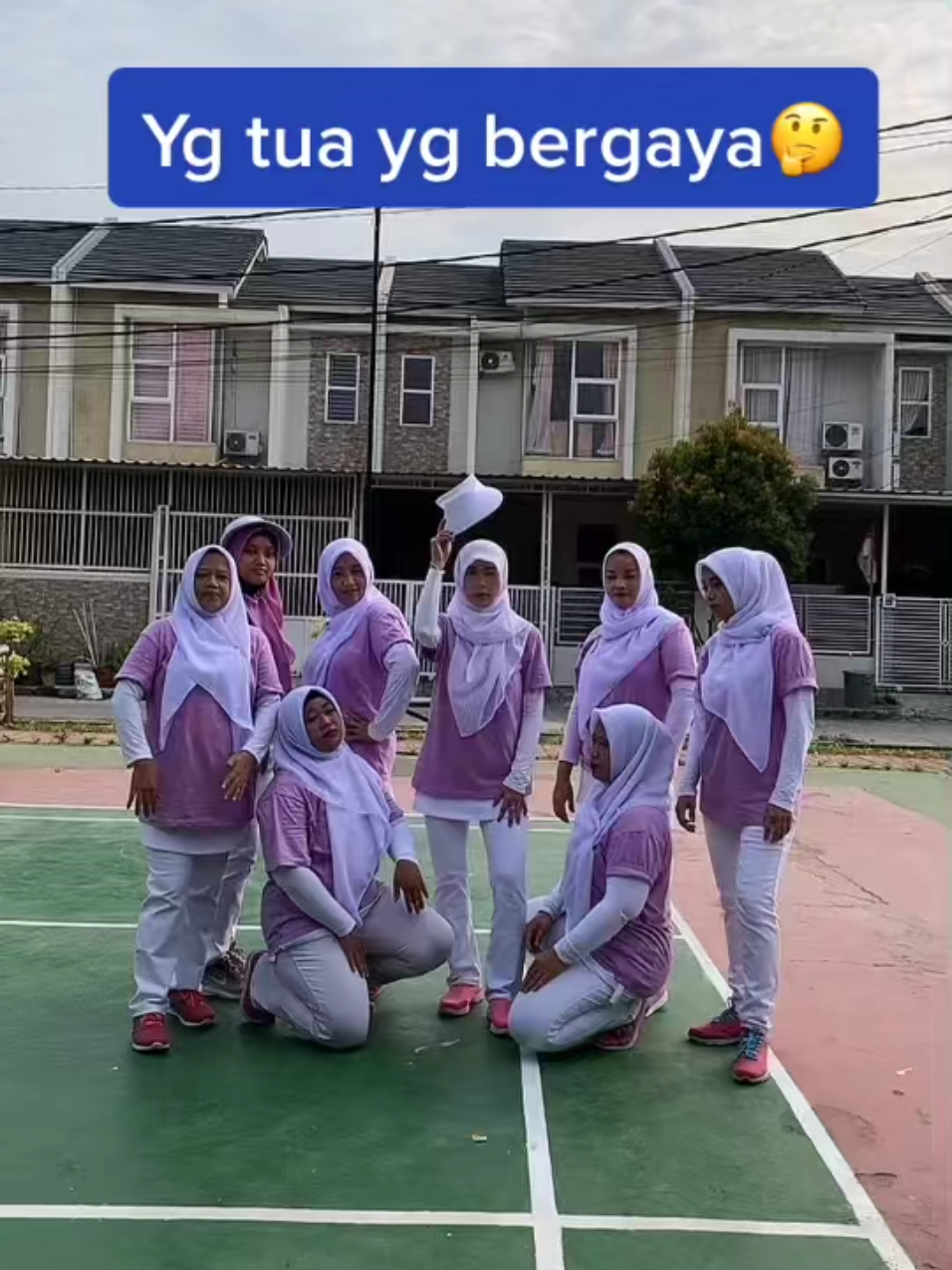 yg penting happy aja #padahariini #fyp 