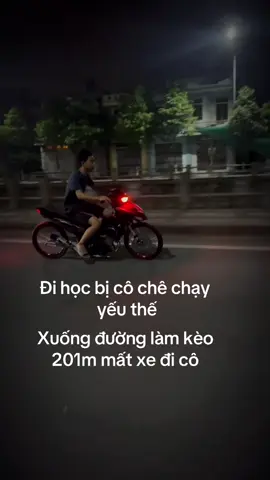 cô rớt xe đi em chờ ngoài cổng trường🤣✈️ #xuhuong #72open #exdangma #cogiao #dihoccogivui 