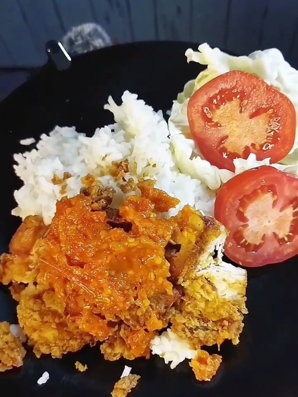 ayam geprek🐥 #asmr #mukbang #platting #food #ayamgeprek 