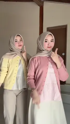 yuk kembaran lagi nih#atasanwanita #tiktokshop #cardiganrajut 
