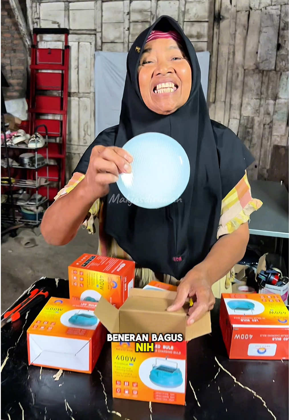 Membalas @Bowo Brotoseno minimal beli dulu ya nak biar kamu beneran tau kualitasnya , dan pastikan belinya di video makjas biar gak dapat barang yg KW seperti yg kamu bicarakan #lampuemergency #lampuemergencyviral #lampuemergency400watt #wibgajian #cuantanpabatas 