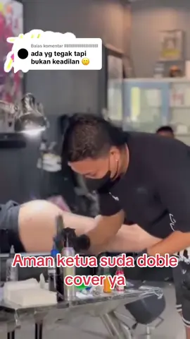 Membalas @llllllllllllllllllllllllllllll aman yaa ketua suda doble cover #tattoo #fyp #finelinetattoo 