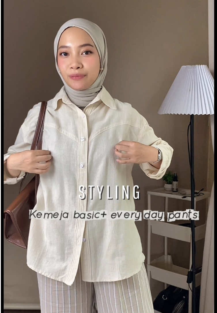 Kemeja mix everyday pants oke juga...kesan formal tapi masih santai.#kemejabasic#vineshirt#OOTD#outfitinspo