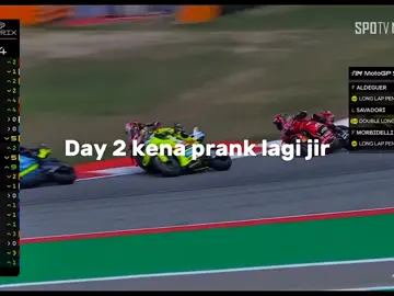 apaan jir 😹 pertama di GP Brno 2025 kemarin di GP Catalunya😭🙏 #motogp #marcmarquez #fyp #fyppppppppppppppppppppppp #gpcatalunya 