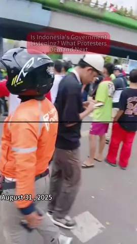 Traffic in parts of central Jakarta was affected due to the demonstrations. #Jakarta #Protest #CityLife #BreakingNews