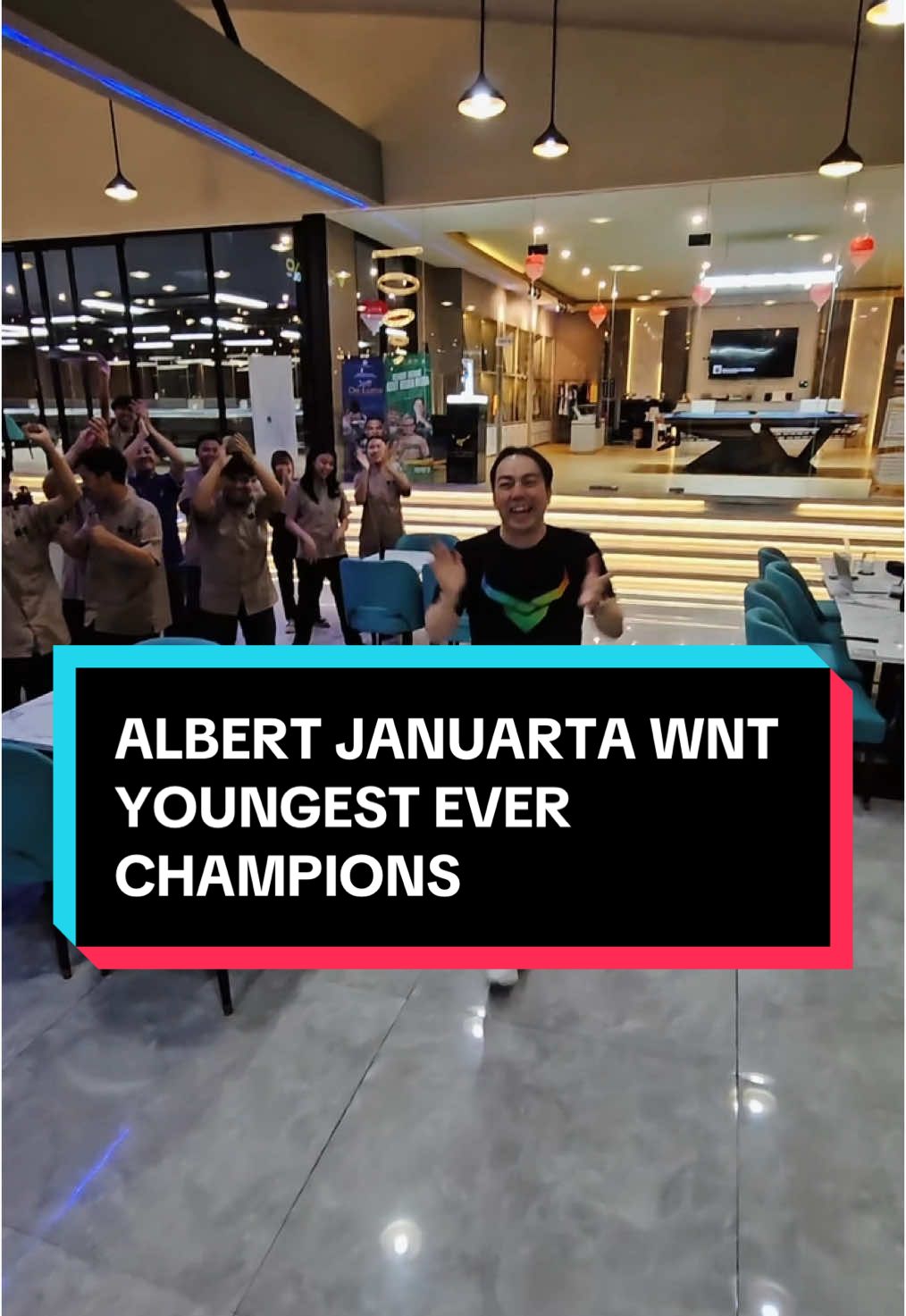 Akhirnya Albert januarta menjadi Juara tournament Internasional Senior untuk pertama kali. Sekaligus memutus record terakhir pemain Indonesia Juara 16 tahun lalu 😁🇮🇩 #albertjanuarta #champion #billiardindonesia #hendracarabao #carabaobilliardsindonesia 
