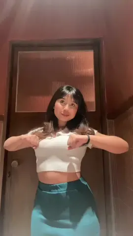 🧏🏽‍♀️