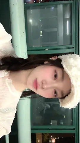 모자 예뿌다 헤헤