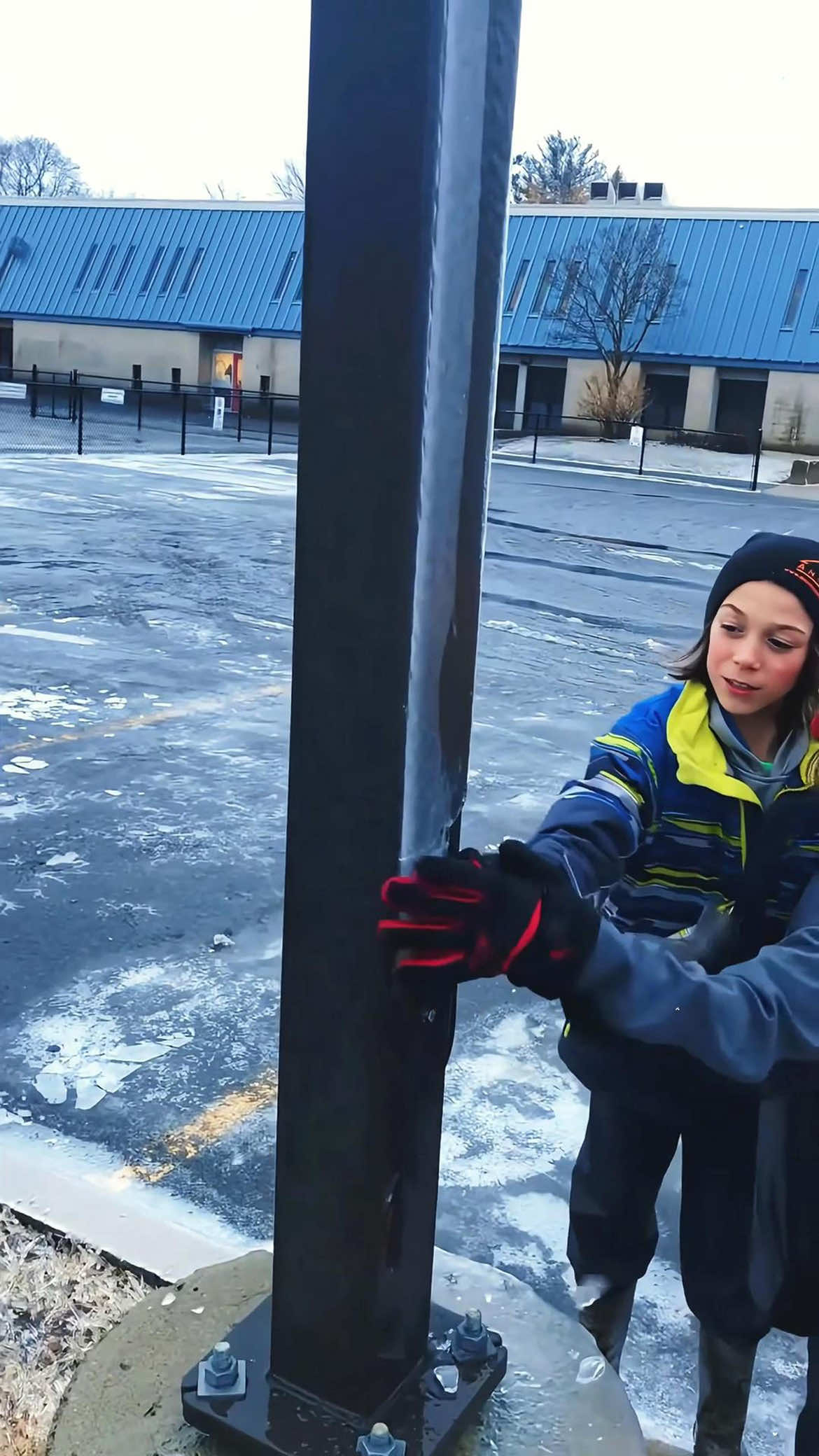 Interesting Phenomena in the Cold #satisfying #asmr #ice #fyp #oddlysatisfying 