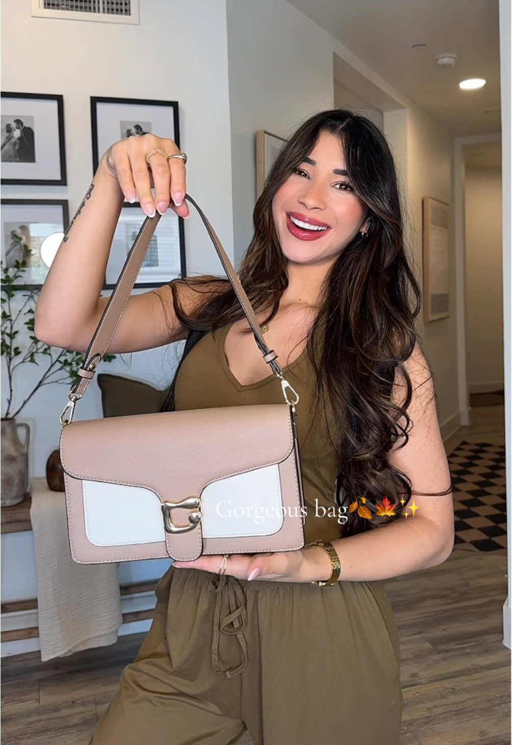 In love with this bag 🤍🍁🍂#bag #bags #shoulderbag #elegantbag #tiktokshopcreatorpicks 