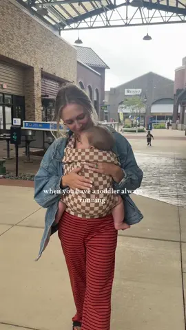 Always chasing my toddler thankful for my @MABĒ Carriers these days with 2 under 3!! #babycarrier #toddlersoftiktok 