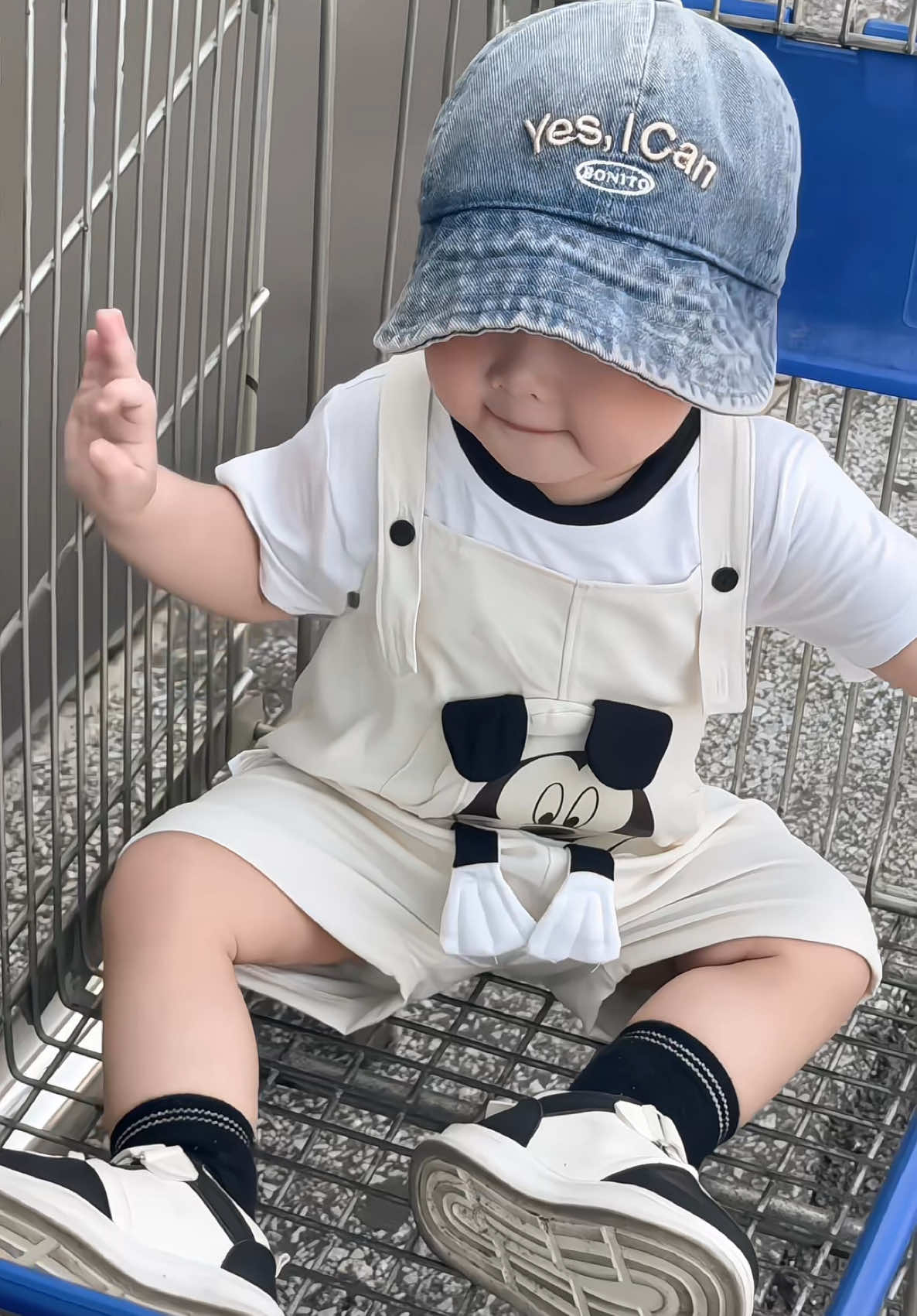 + thêm một em bé cute vào giỏ hàng 🛒♥️. Mặc sét này cute :vv#quanyemkakimickeykemao #yemquanmickey #yemmickeykemao #yemmickey #embemacdocute 