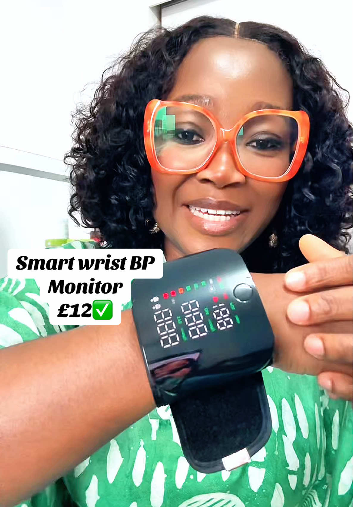 Smart wrist led display BP monitor. #tiktokmademebuyit #creatorinsights #dealdrops #bloodpressuremonitor #wristbpmonitor