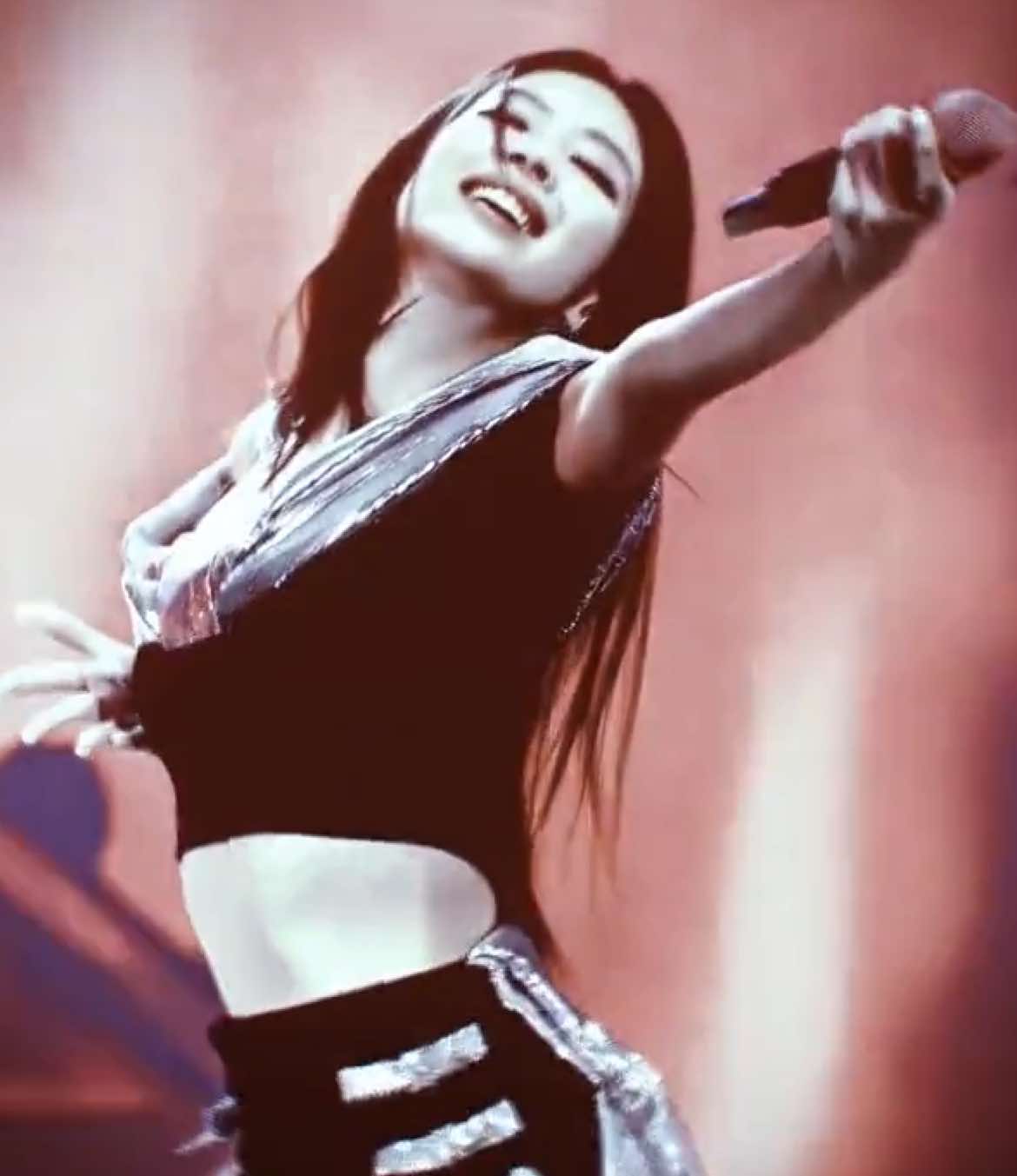 ib:@jnkbabys #blackpink #jennie #edit