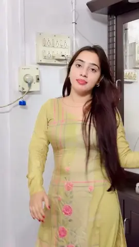 khash koi larka mujh piyar karta #foryou #fyp #angelsimran🥀 #foryoupage 