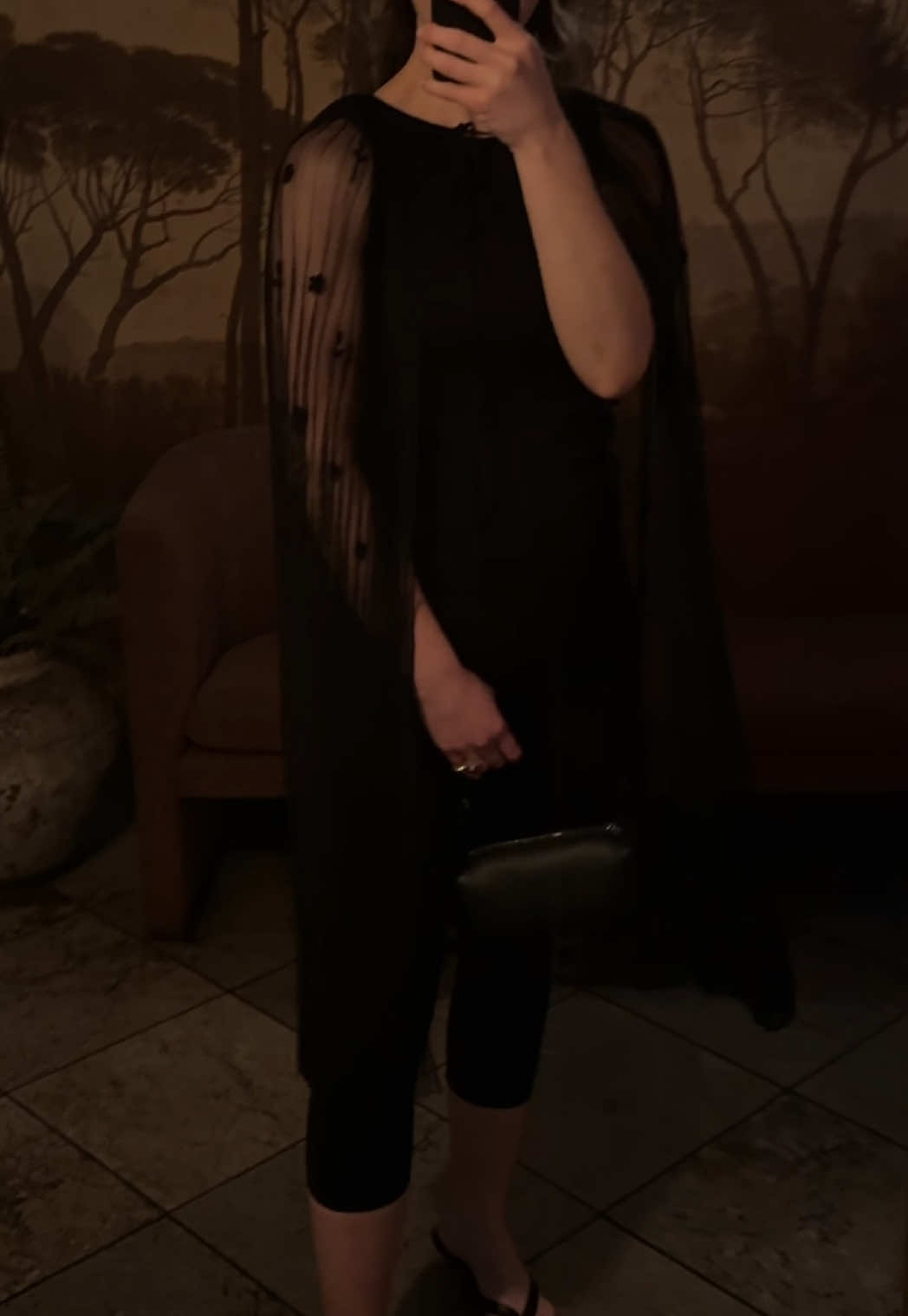 I’m on the cape this fall #fashiontiktok #styleinspo #outfitideas #outfitinspo #fashiontok @whowhatwear @SheerLuxe @Moda Operandi @VIR VITA @TOTEME @Mytheresa 