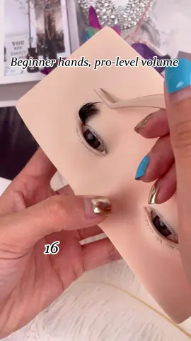 Perfect volume lashes 🫶🏻✨#zanfufly #zanluflylashes #lashclusters #lashtutorial #fyp #pov #diylashes #lashmap #lashtech #lashextensions #lashtok 
