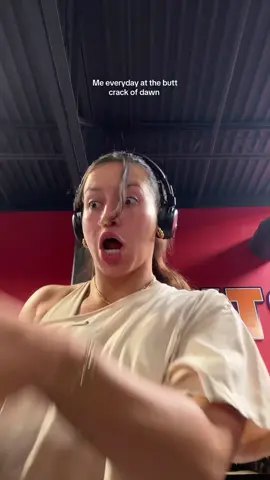The stairmaster playlist goes crazy, trust  #gym #stairmaster #motivation #keepmovingforward #HealingJourney vc: @sophrae 
