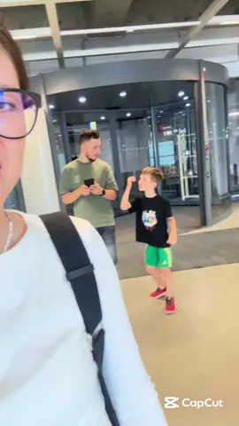 ✨ Drum până la Ikea + haul complet ✨ Am filmat tot traseul și la final am despachetat fiecare lucrușor pe care l-am luat. 🛒💛 Care e preferatul tău din tot ce am cumpărat? 👇 #IkeaHaul #IkeaTrip #DecorHome #Unboxing