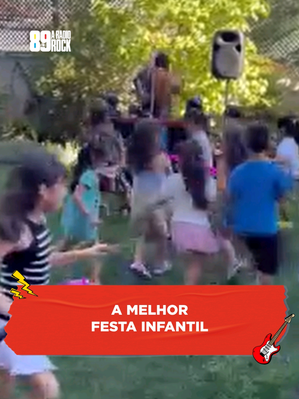 A MELHOR FESTA INFANTIL! Essa é do tipo que você vai pra levar o filho, mas quem acaba se divertindo mesmo é você. Créditos: jack_distortion (instagram) #89 #89fm #89aradiorock #89fmaradiorock #radiorock #aradiorock #rock #vivaorock 