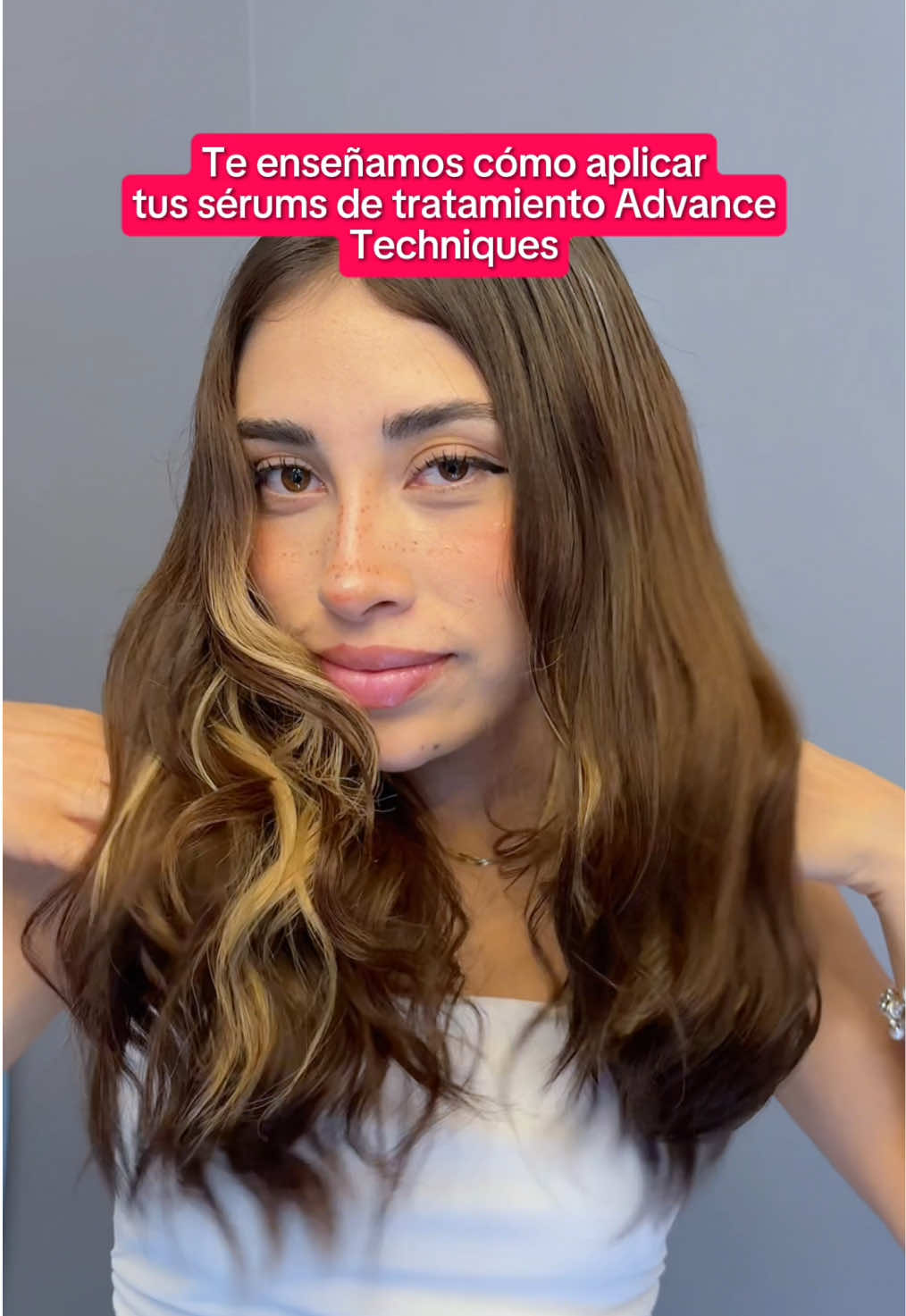 Ciencia al servicio de tu cabello 💕 Úsalos siempre en seco para mejores resultados.  Guarda este truco para cuando tu cabello se ponga rebelde 💇‍♀️ #Avon #AvonEcuador #HairRoutine 