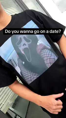 Do you love him? #ghostface #scream #funnymeme #funnyhorror 