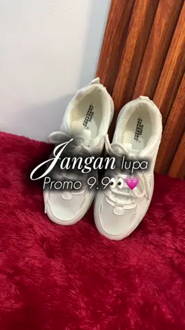 9.9 jangan lupa join live ya beb👀💕‼️ #ellorasneakers #guncang99 #99sale #sepatuwanita #fypp 