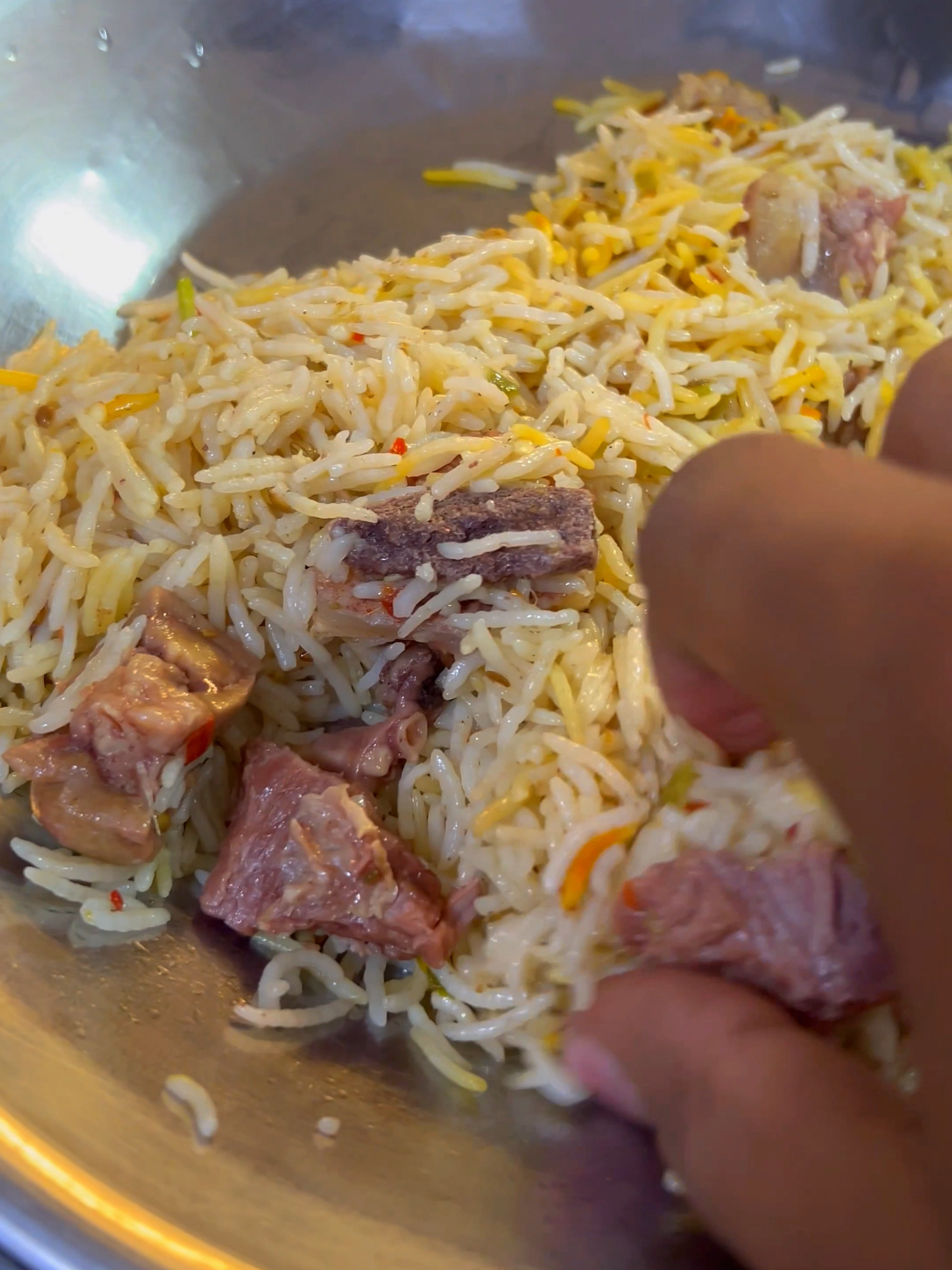 Best Hyderabadi Beef Pulao | Authentic Taste of Hyderabad Discover the rich flavors of Hyderabadi Beef Pulao – a dish that perfectly blends tender beef, aromatic spices, and long-grain rice. Famous in Hyderabad for its unique taste, this pulao is a must-try for food lovers who enjoy traditional South Asian cuisine. Join us as we explore the preparation, serving, and taste of this royal dish that makes Hyderabad a true food heaven. 🍽️✨ 👉 Don’t forget to Like, Share, and Subscribe for more street food and traditional recipe videos! #HyderabadiBeefPulao #BeefPulao #HyderabadFood #FoodVlog  #hyderabadibeefpulao #beefpulao  #hyderabadfood  #foodvlog  #food  #hyderabadibiryani #hyderabadibeefbiryani #chickenpulao #chickenbiryani  #beefbiryani #karachitohyderabad #foodvlog #foodadventure #foodtravel #foodtraveler #foodblogger #bestbeefbiryani #biryanilovers #foodlovers #dasifood #biryani #foodreviews #streetfood #food #foodshorts #Foodie #biryanilovers #foodexplore #hiddenfoodgems