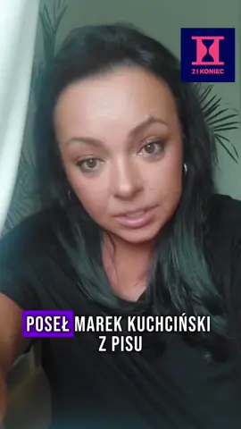 ✌🏻🟦 7 kadencji - 28 lat na naszym utrzymaniu. Kolejny pisowski rekordzista: Marek Kuchciński. W skrócie: moralna oślizgłość i woda sodowa.  Najpierw zmuszają do rodzenia, potem skazują na egzystencję za uwłaczające pieniądze, a od protestujących w Sejmie osób z niepełnosprawnościami odgradzają się kotarami i parawanami. To Kuchcińskiemu zawdzięczamy to „zasłonięcie” tych, którymi państwo powinno się zajmować.  Kwintesencja pisowskiej obłudy.  Do tego Air force Kuchciński - czyli sodówa w czystej postaci. Miliony z naszych kieszeni na prywatne przeloty. Kto PiS-owi zabroni…. Także panu już podziękujemy, have a nice life - tylko może już nie za nasze pieniądze.  ✌🏻🟦 Jesteście za? Wejdźcie na 2 i koniec i podpiszcie się pod naszą inicjatywą skracającą kadencję w Sejmie i Senacie do dwóch. 2x Sejm, 2x Senat i bajo. #2ikoniec #projektustawy  _________ Fundacja Ogólnopolski Strajk Kobiet może dzisłac tylko dzięki Waszemu wsparciu, dziękujemy 🫶🏻 88 1140 2004 0000 3802 8091 4461