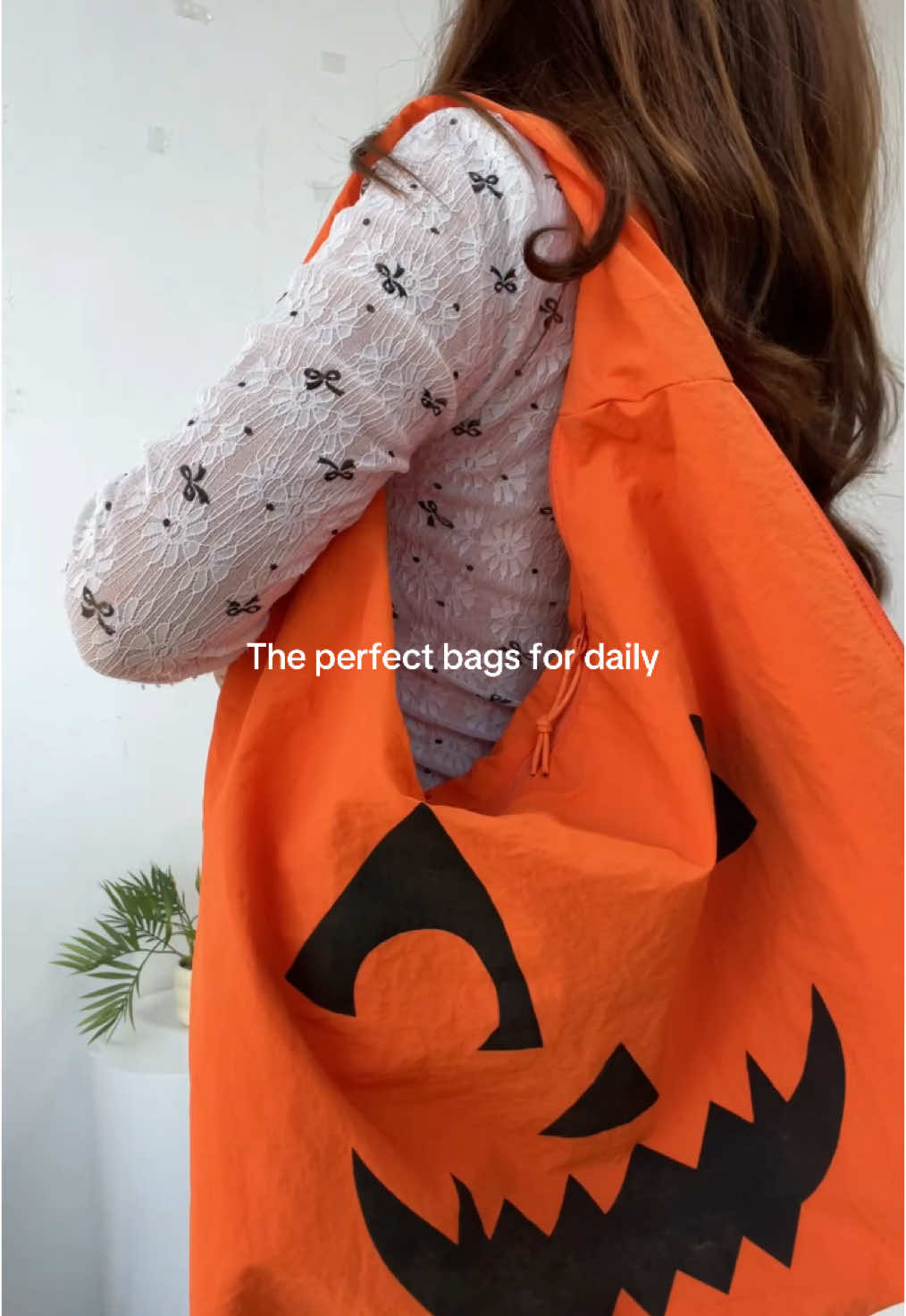 #falloutfits#style#autumnfashion #tiktokshoplabordaysale#spotlinghtfinds#leggingsoutfit#bags