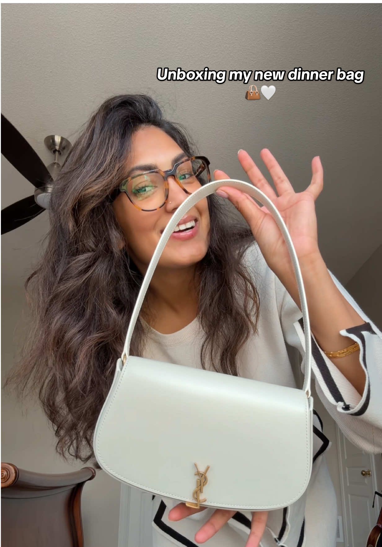 I’m in love with her and she was in my price range (before tax… 🙂) #fallbag #yslpurse #newdinnerbag #purseunboxing #winterbag 