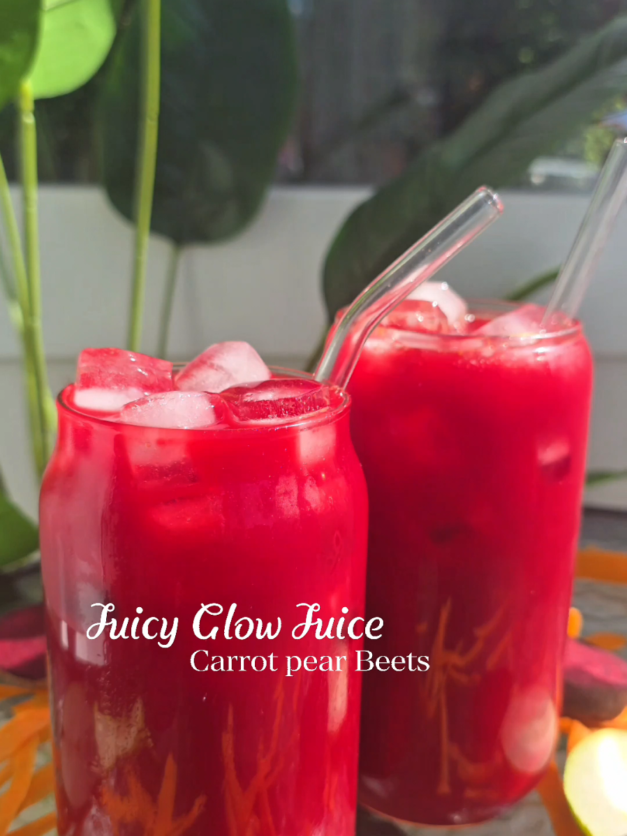 Hello juicy babes 😋  Enjoy this skin nourishing juice for a healthy glowing skin ✨️  Save 10% off my nama j2 juicer with code QUEENCY10 Link in bio ✨️  Recipe ⬇️  4 beetroots  8 carrots ✨️ 🥕  2 oranges 🍊  3 pears 🍐  1 lemon 🍋  2 piece ginger 🫚  Beets → Detox + circulation Carrots → Beta-carotene glow Oranges → Vitamin C, collagen Pears → Hydration Lemon → Detox + clarity Ginger → Anti-inflammatory #glowjuice #healthyskin #glowingskin #glow #beetroot 