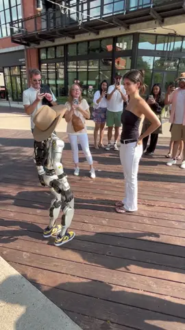 Robot dishes compliments #robot