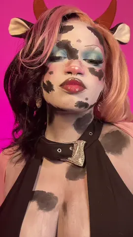 Wanted to turn the dance into a little transition  #katseye #cowmakeup #dojacat #katseyemilkeshake #milkshake 