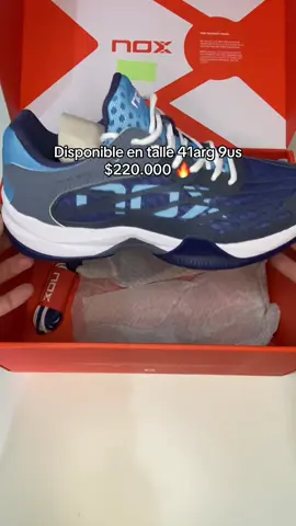 👟🔥 Nox AT10 Boonie Blue en talle 41 💙 ⚡️ Comodidad, agarre y potencia en cada punto 🎾 🏆 La elección de los pros… ¿Te animás a llevarlas? 😎 #padel #padelvideos #PadelArgentina #AgustinTapia #Nox 