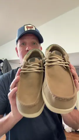 these dudes slip on shoes have quickly become my favorite pair of shoes  #mensshoes #menshoes #heydude #heydudeshoes @HeyDude #teachershoes     