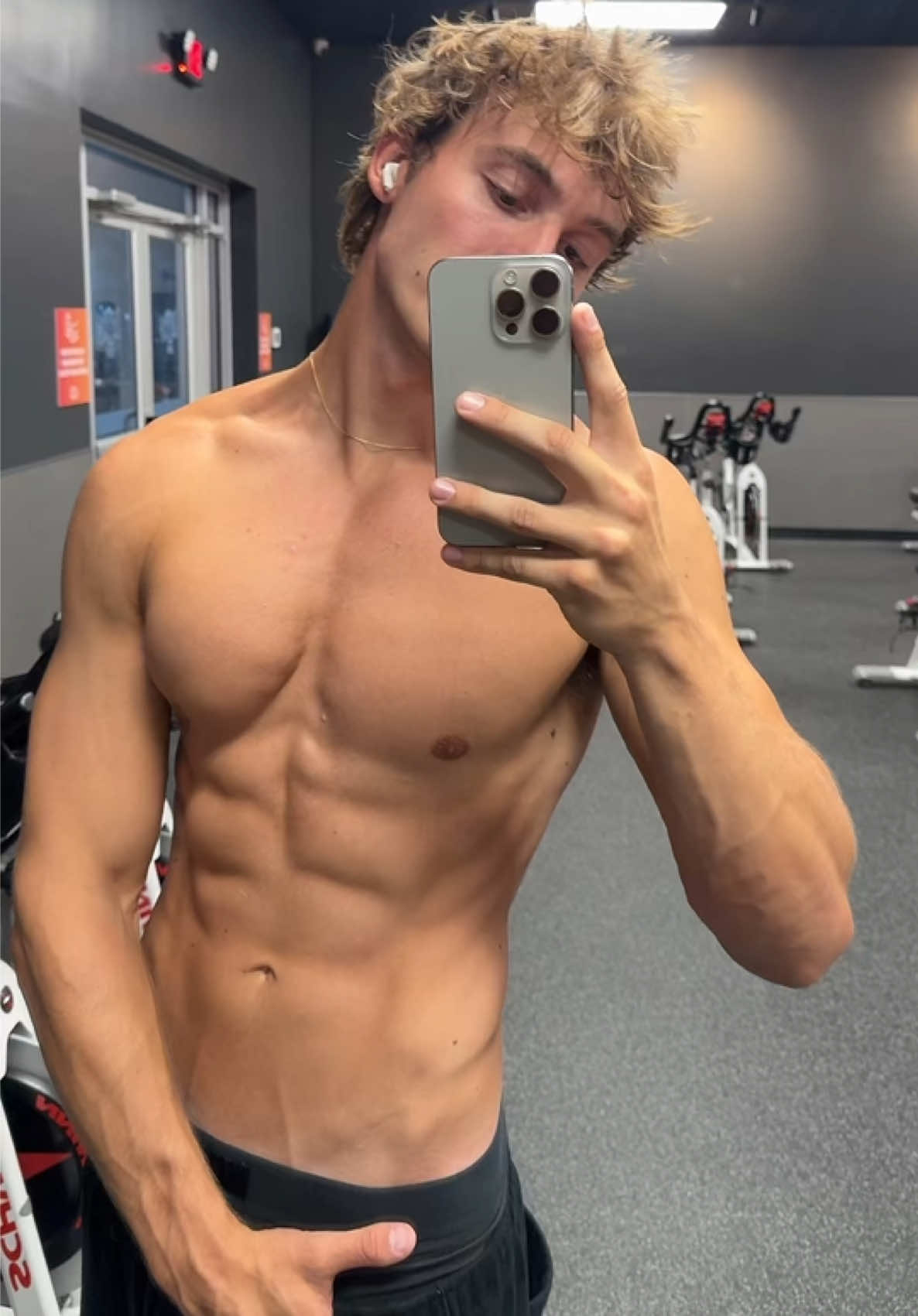 New gym  #fyp #lean #abs #aesthetic 