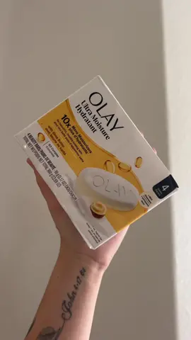 @influenster @Olay Skin Care  🛁 Moisturizing, with such a wonderful scent!  #complimentary #GiftedByOlay #olaybarsoap 