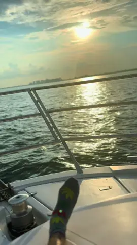 wrapped up my ♍️ holiday weekend on the water🫶🏾 #fypシ #slimforthawin #specsondeck🤓 #42 
