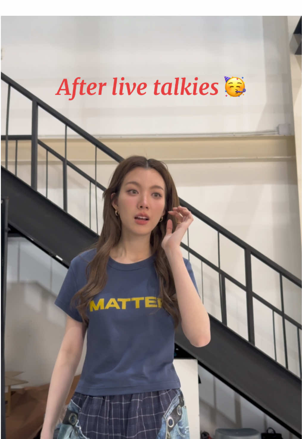 Orm chatting with fans after the Pantene live 💕🥰 ความน่ารักของโลกใบนี้ @ออมออมเอง:^D  #ormkornnaphat #ออมกรณ์นภัส  #pantenexlingorm 