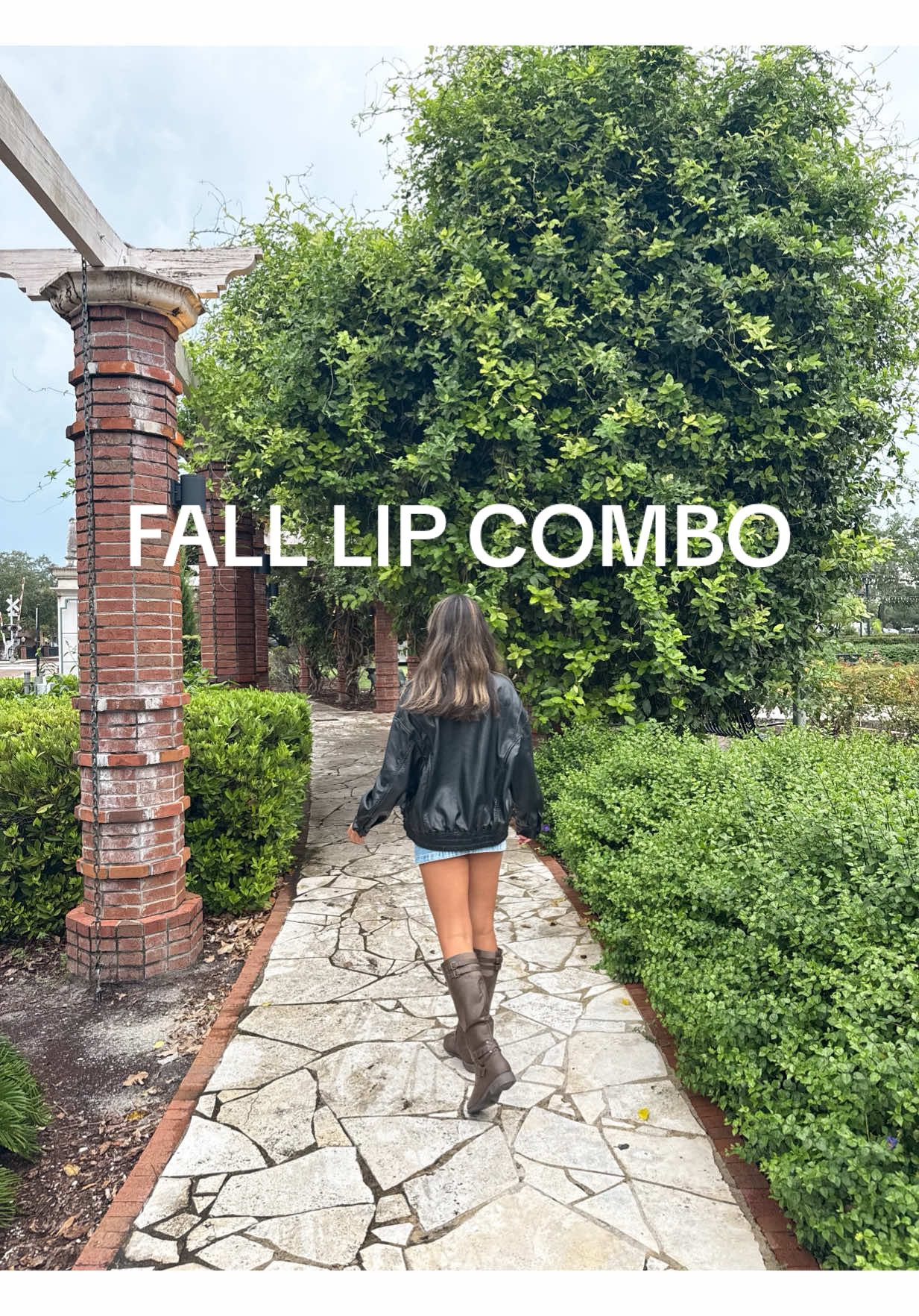 still love this fall lip combo a year later🎀🧸💋💄 @target #targetcreator  lip liner: @Revlon Cosmetics in shade Raisin 640 lip oil: @elfcosmetics in Jam Session  #lipcombo #falllipgloss #falllipcombo #falllip #girlhood #girlhoodaesthetic #revlon #elfcosmetics #elflipoil 