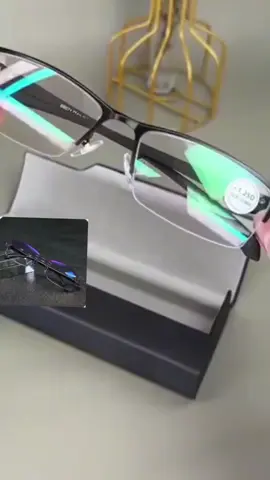 👓 Óculos 2V Pro – Tecnologia e conforto em um só produto! Perfeito para quem busca praticidade no dia a dia, o 2V Pro é um óculos leve, resistente e versátil, desenvolvido para oferecer mais nitidez e proteção para sua visão. ✅ Design moderno e unissex – combina com qualquer estilo. ✅ Confortável – pode usar o dia inteiro sem incomodar. ✅ Lentes de alta definição – visão mais clara e sem distorções. ✅ Ideal para leitura e uso diário – para quem precisa de praticidade. Com o Óculos 2V Pro, você garante mais qualidade de vida e bem-estar, cuidando da sua visão de forma simples e elegante! promoção de setembro. 30% para o primeiro que fizer a aquisição a partir de 08/09 chama a gente aqui e receba o link #oculos  #estilo 