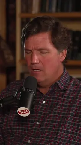 Why dr.Kirk Moore told hit patients not to take the Covid vaccine #tuckercarlson #podcast #interview #tuckercarlsontonight #kirkmoore 