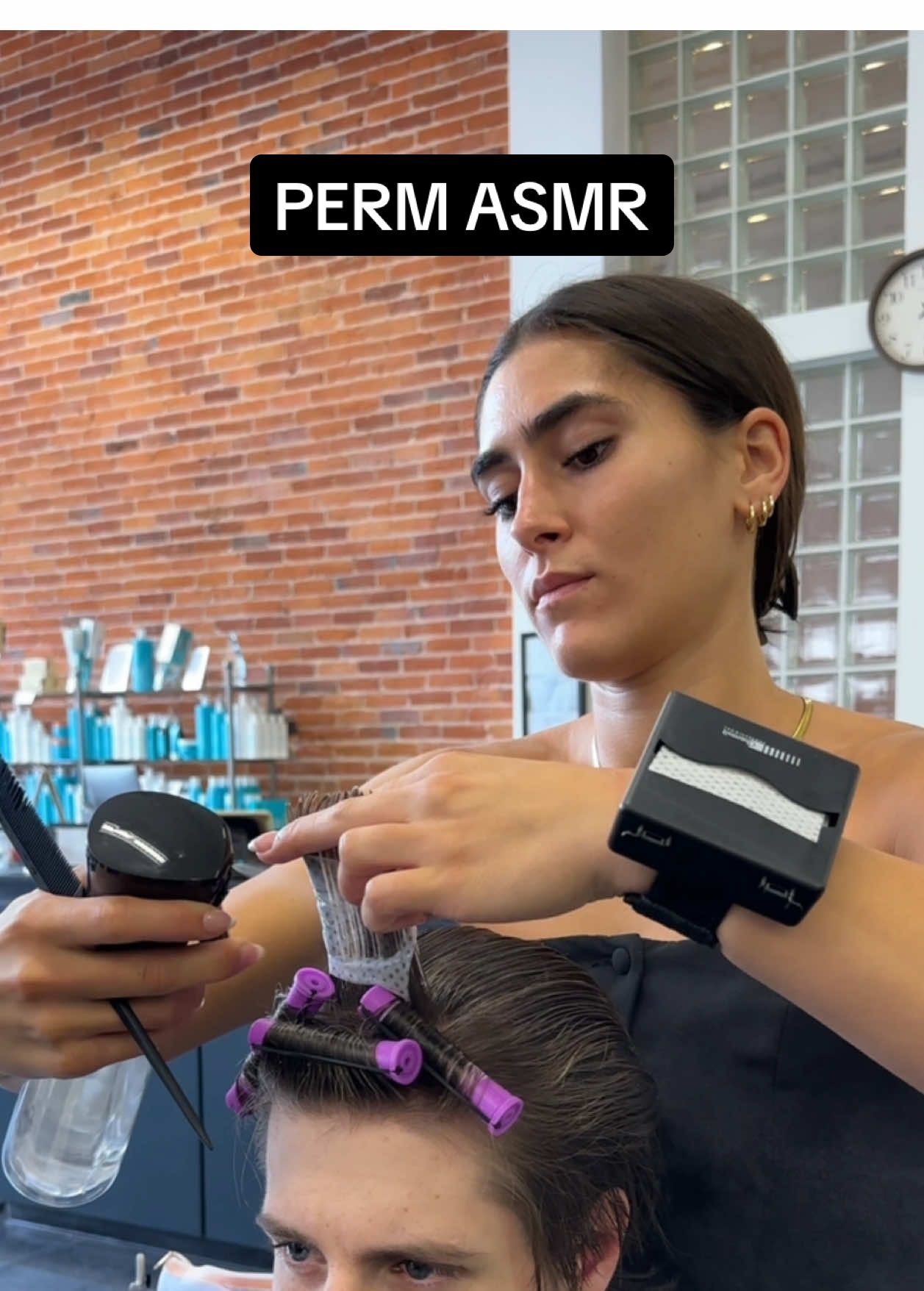 Perm wrap ASMR // YouTube – Lucy_Seitz #hairasmr #perming #cosmetologist #salontok #hairstylist #asmrvideo #perms #curlyhair #lucyseitz #behindthescenes #permprocess #hairtransformation 